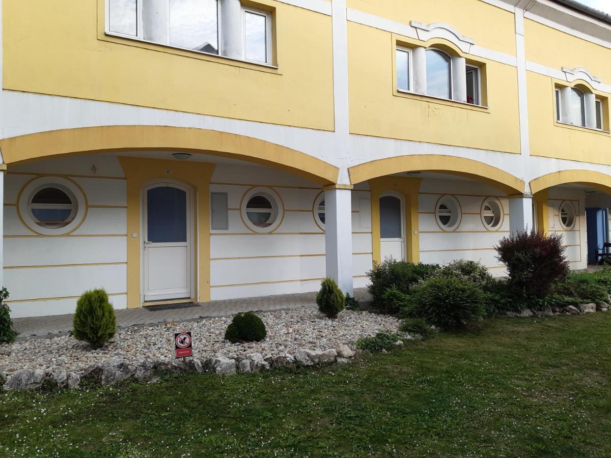 Thermal Garden Mosonmagyaróvár 外观 照片
