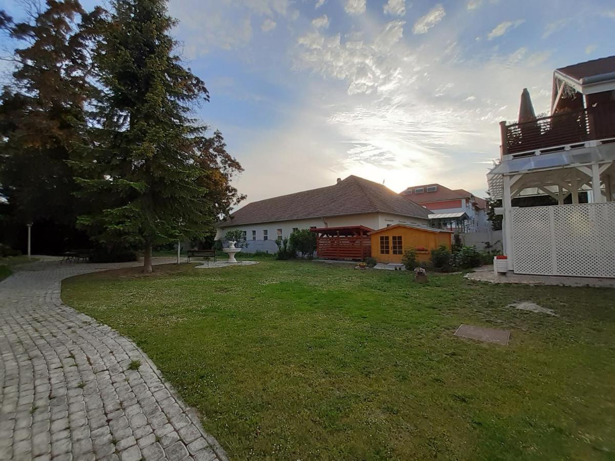 Thermal Garden Mosonmagyaróvár 外观 照片