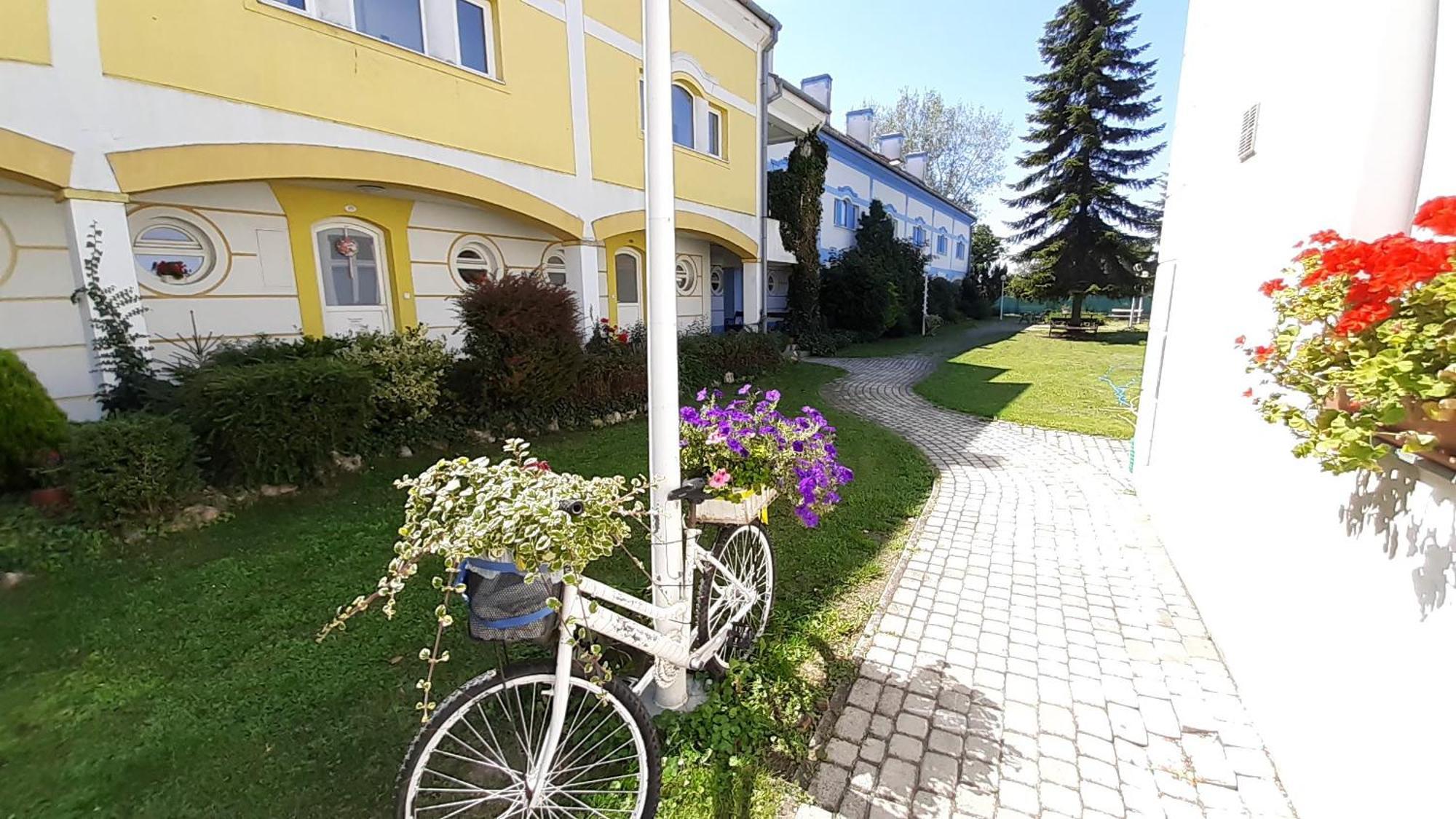 Thermal Garden Mosonmagyaróvár 外观 照片